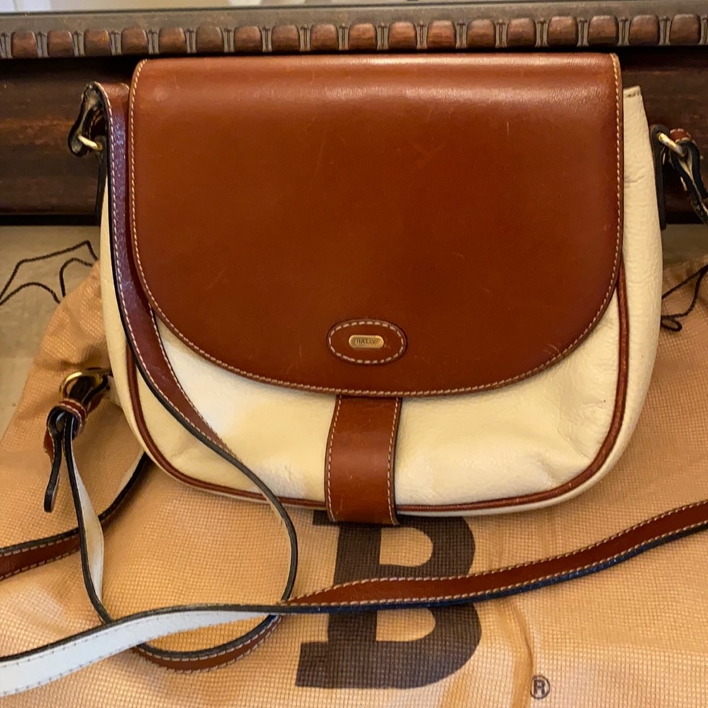 Vintage Bally crossbody leather purse